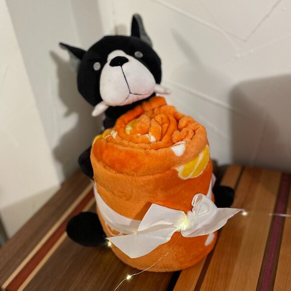 Adorable Kid's Halloween Skeleton Buddy and Throw! NWT - Picture 4 of 9